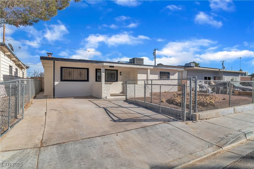 312 Princeton, Las Vegas, NV 89107