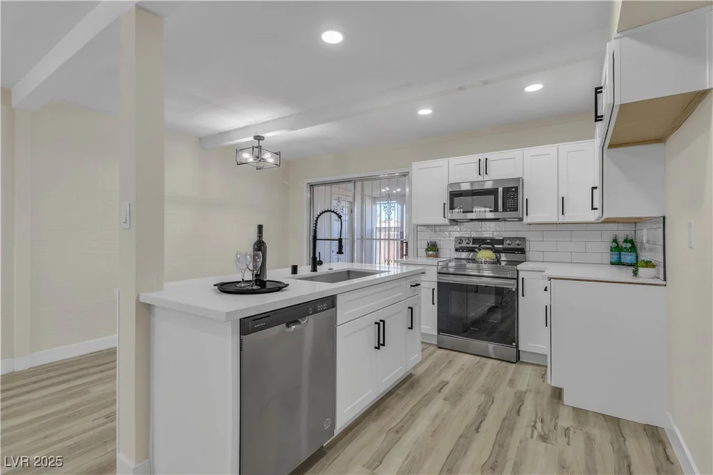 312 Princeton, Las Vegas, NV 89107