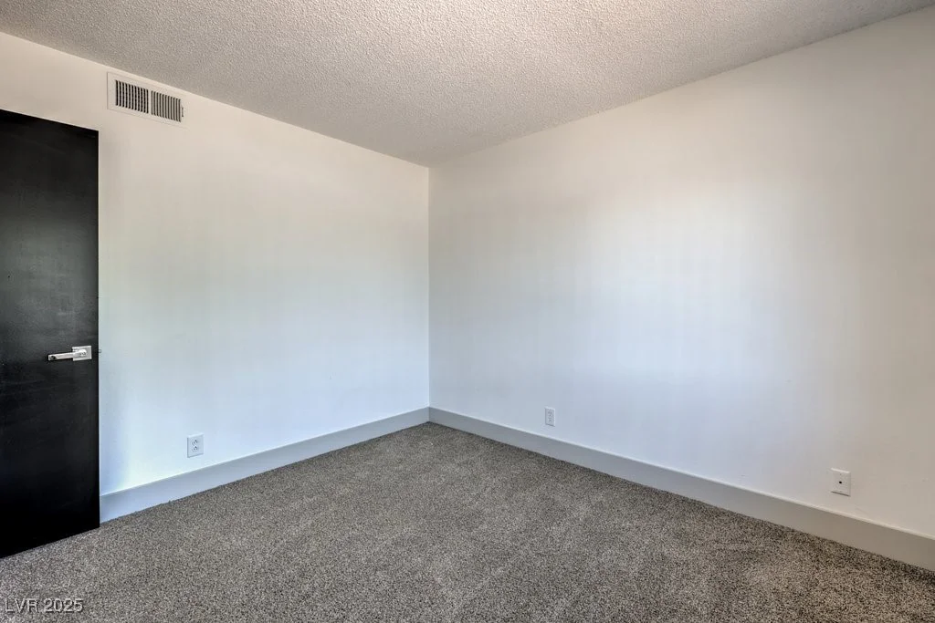 4111 Saint Louis, Las Vegas, NV 89104
