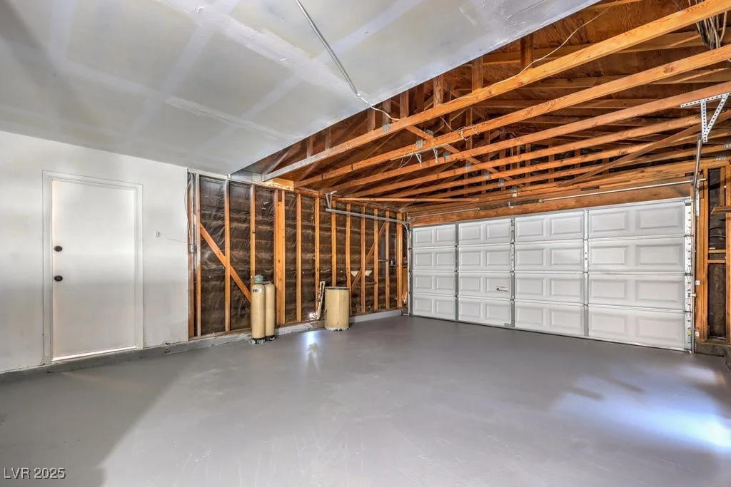 4111 Saint Louis, Las Vegas, NV 89104
