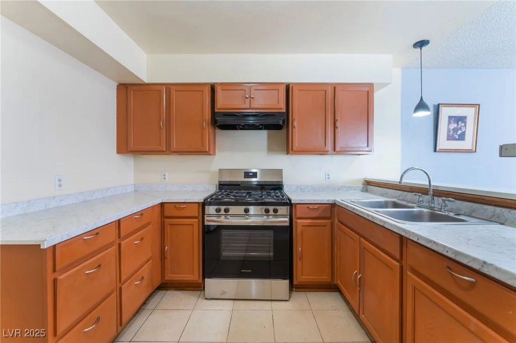 6552 Figtree, Las Vegas, NV 89108