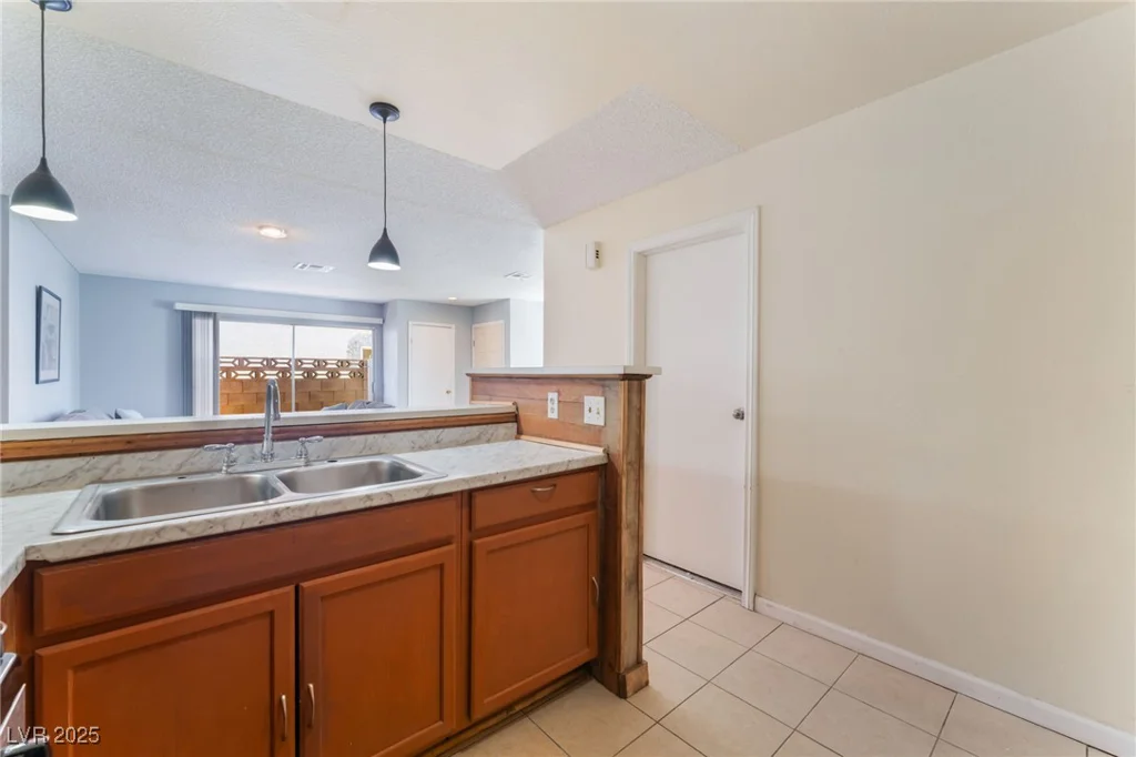 6552 Figtree, Las Vegas, NV 89108