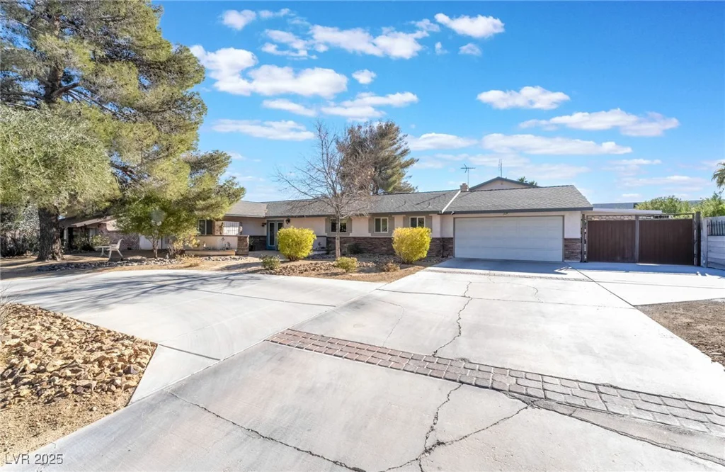 6377 Concho, Las Vegas, NV 89146