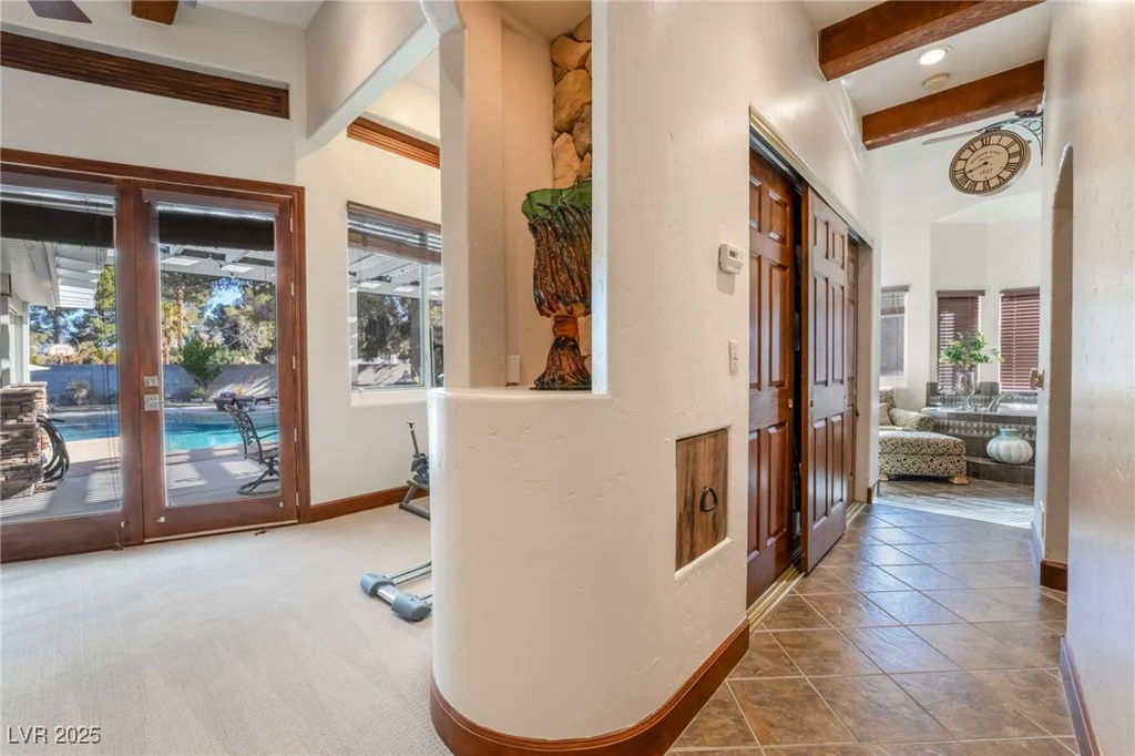 6377 Concho, Las Vegas, NV 89146