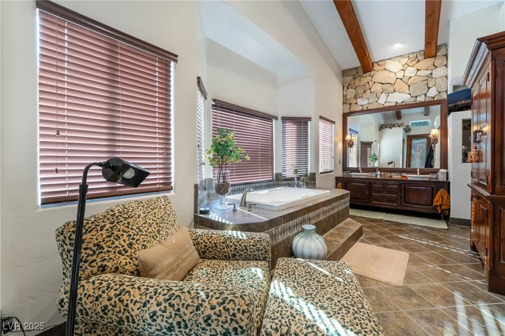 6377 Concho, Las Vegas, NV 89146