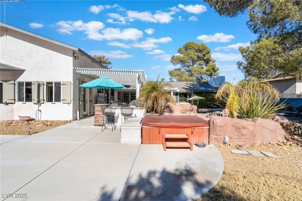 6377 Concho, Las Vegas, NV 89146