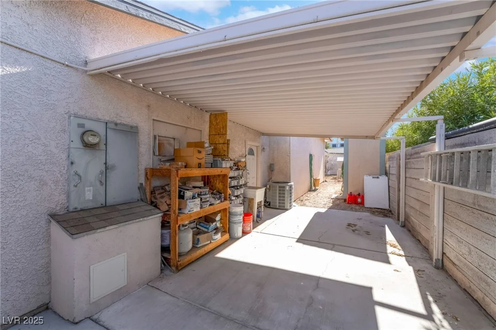 6377 Concho, Las Vegas, NV 89146