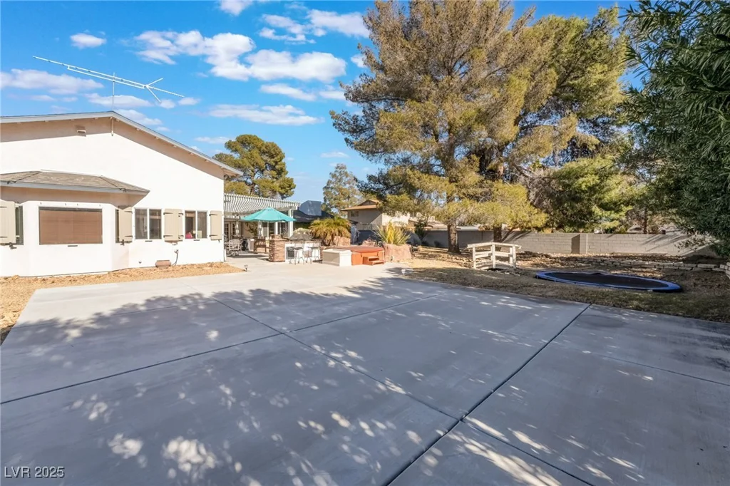 6377 Concho, Las Vegas, NV 89146