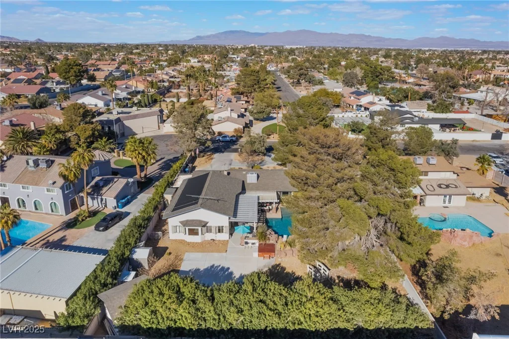 6377 Concho, Las Vegas, NV 89146