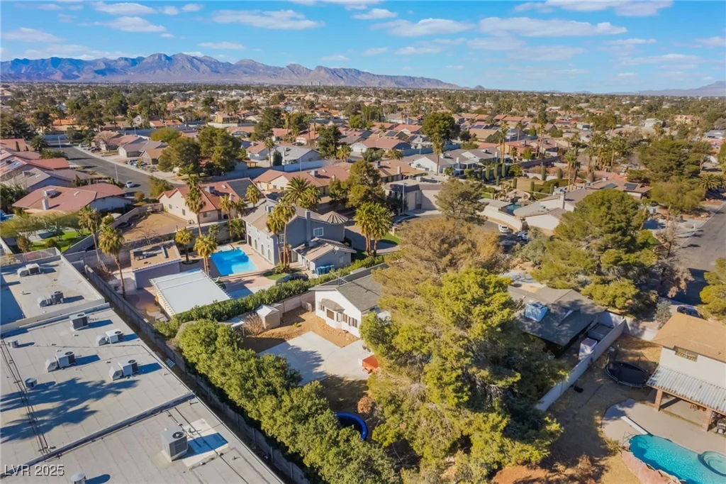 6377 Concho, Las Vegas, NV 89146