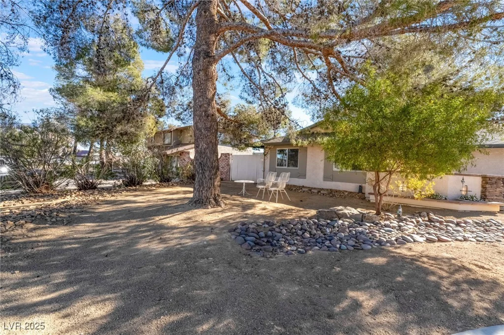 6377 Concho, Las Vegas, NV 89146