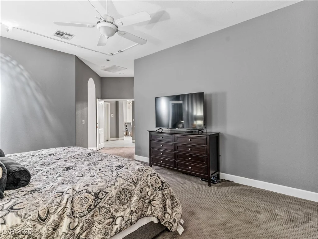 8065 Lapis Harbor, Las Vegas, NV 89117