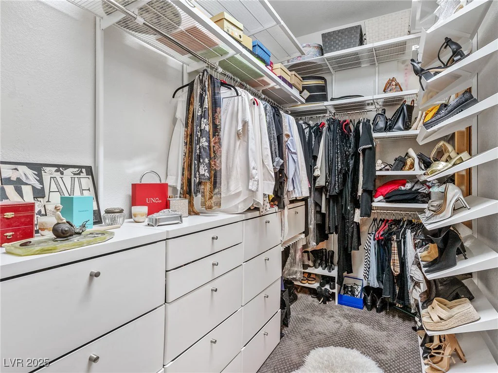 8065 Lapis Harbor, Las Vegas, NV 89117