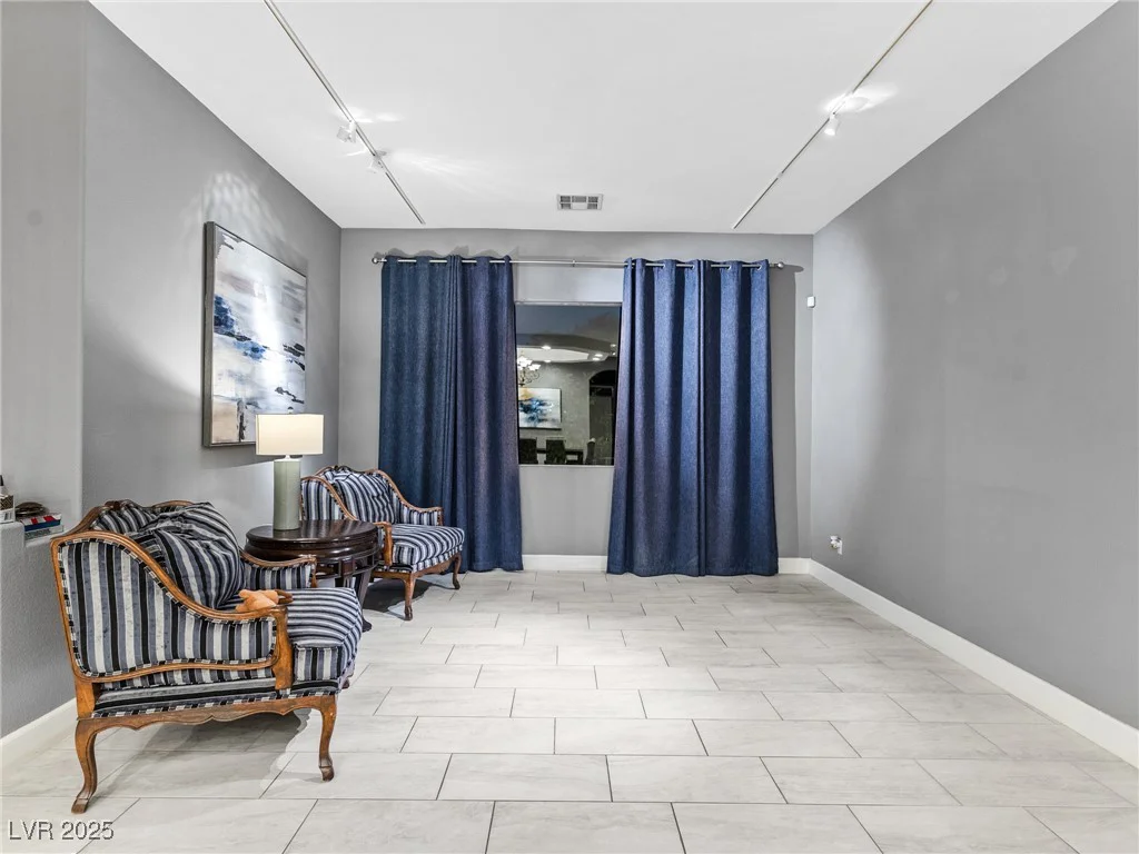 8065 Lapis Harbor, Las Vegas, NV 89117