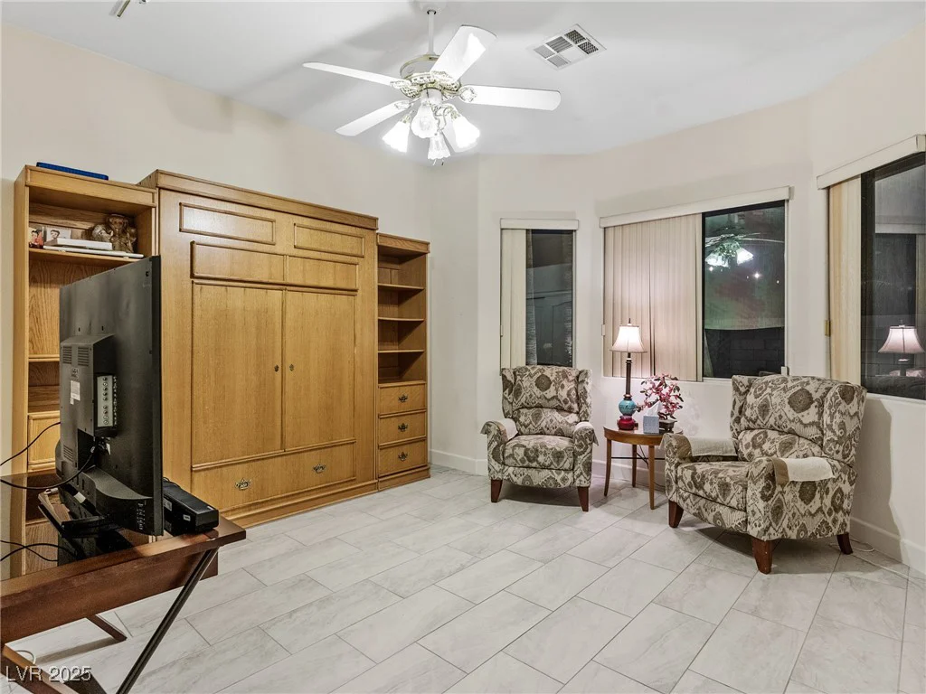8065 Lapis Harbor, Las Vegas, NV 89117