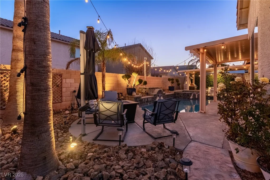 8065 Lapis Harbor, Las Vegas, NV 89117