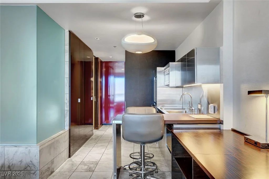 4381 Flamingo, Las Vegas, NV 89103