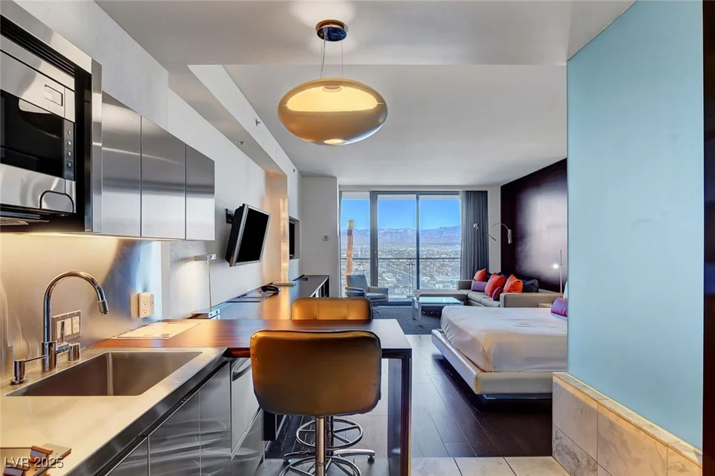 4381 Flamingo, Las Vegas, NV 89103