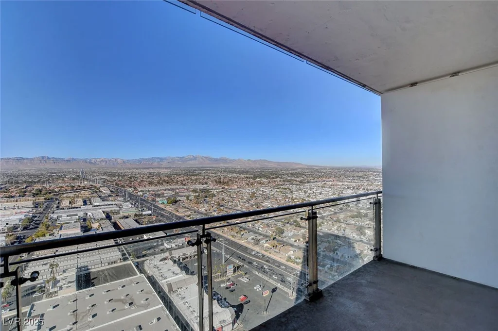 4381 Flamingo, Las Vegas, NV 89103