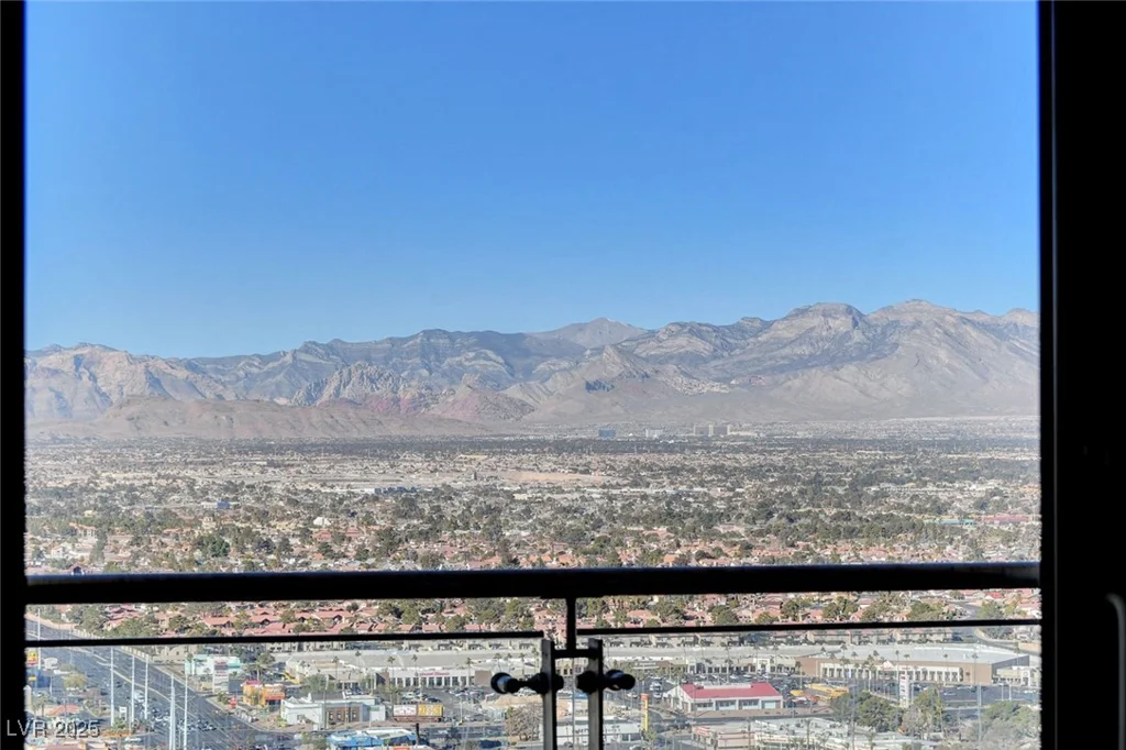 4381 Flamingo, Las Vegas, NV 89103