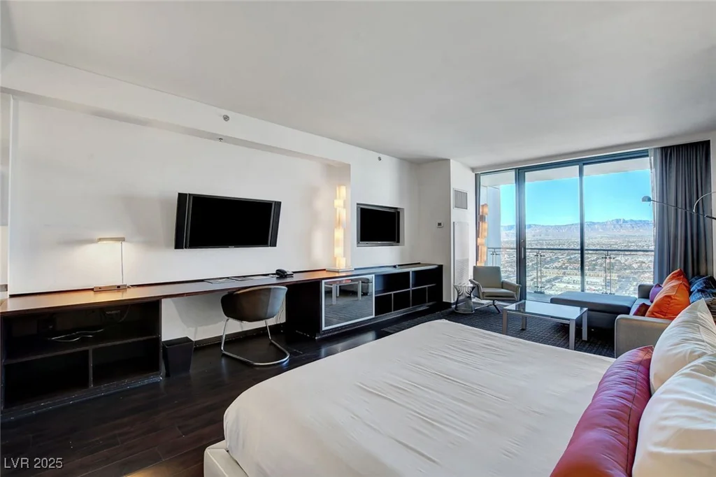 4381 Flamingo, Las Vegas, NV 89103