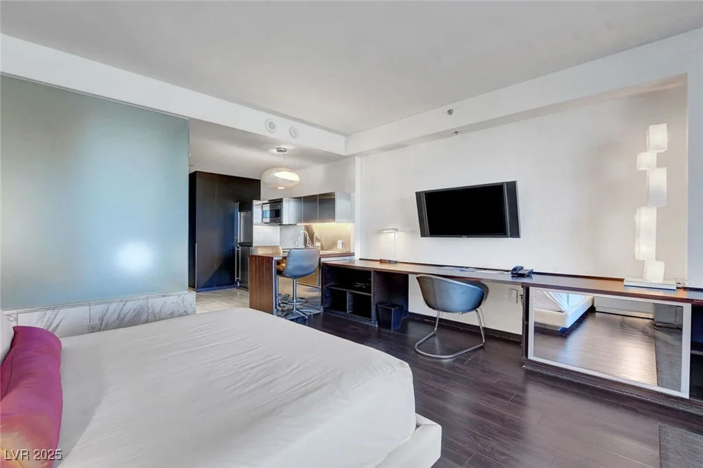 4381 Flamingo, Las Vegas, NV 89103