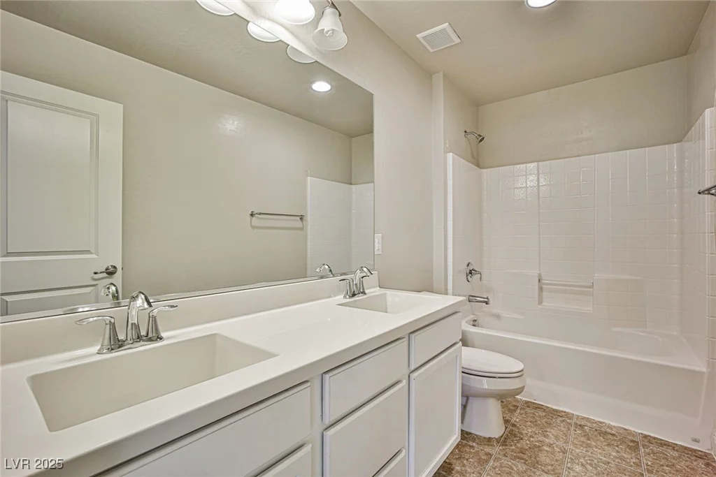 42 Navy Strauss, Las Vegas, NV 89148