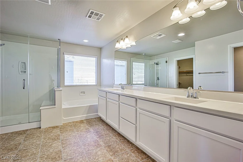 42 Navy Strauss, Las Vegas, NV 89148