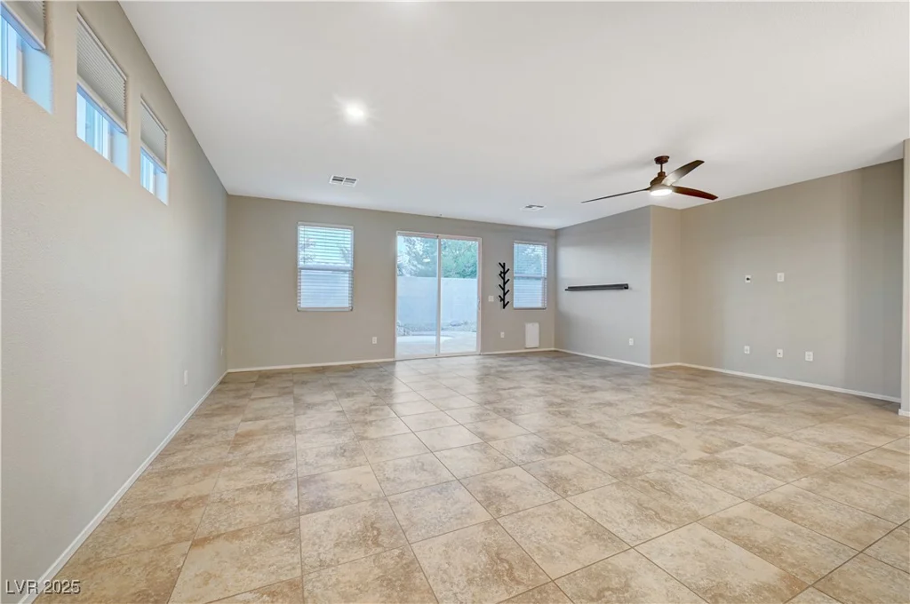 5862 Peridot Falls, Las Vegas, NV 89130
