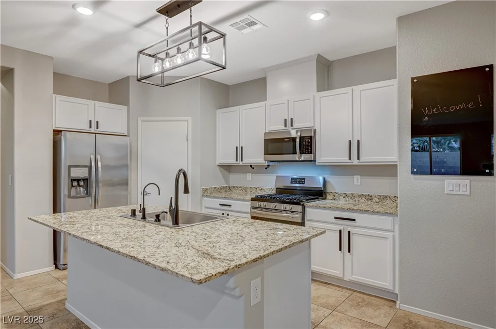 5862 Peridot Falls, Las Vegas, NV 89130