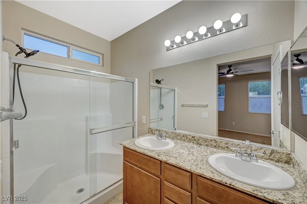 5862 Peridot Falls, Las Vegas, NV 89130