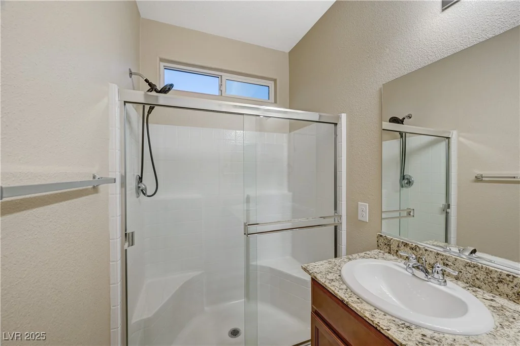 5862 Peridot Falls, Las Vegas, NV 89130