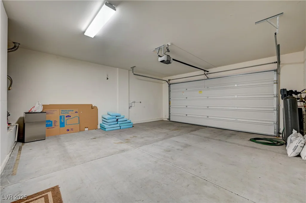 5862 Peridot Falls, Las Vegas, NV 89130