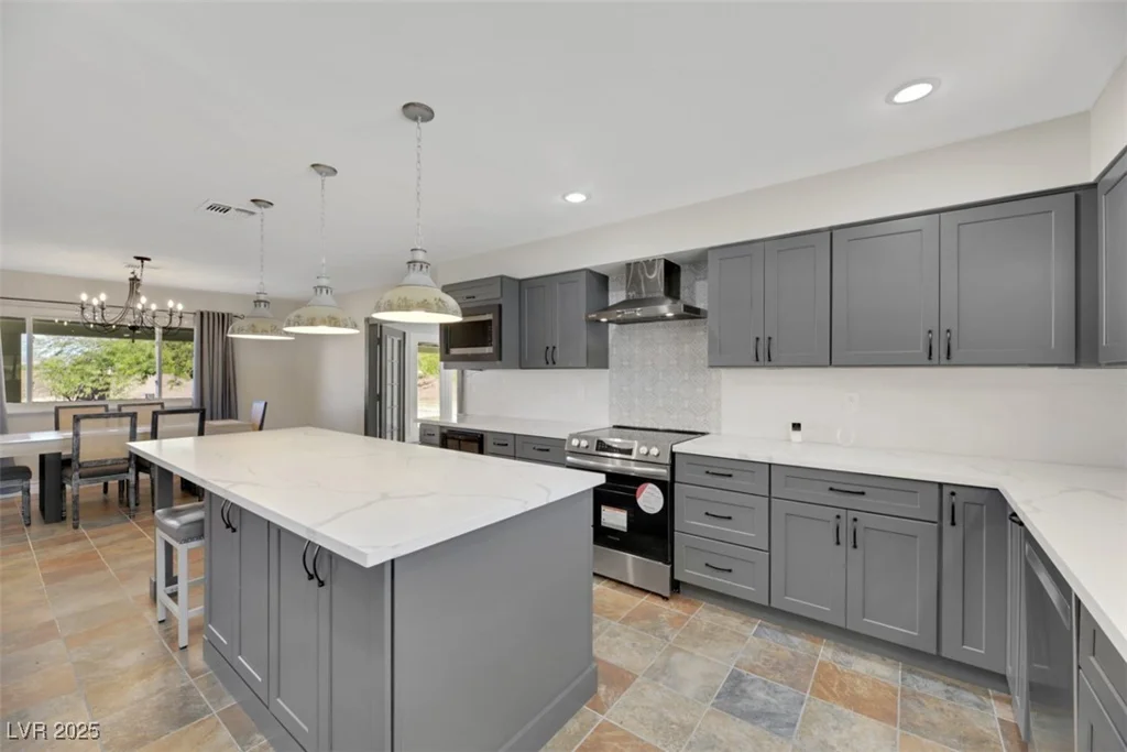 8870 Craig, Las Vegas, NV 89129