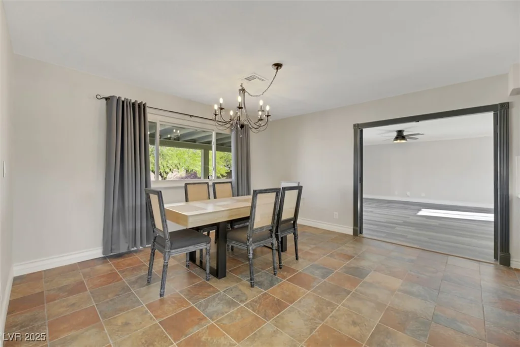 8870 Craig, Las Vegas, NV 89129
