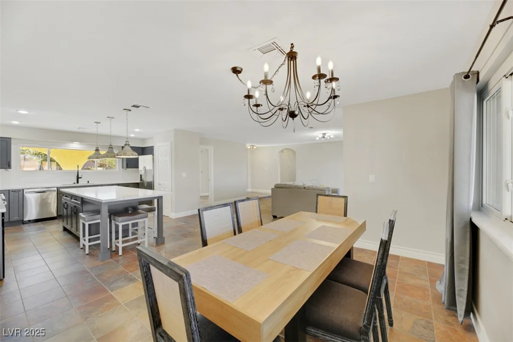 8870 Craig, Las Vegas, NV 89129