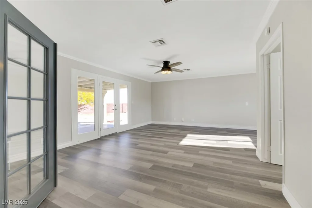 8870 Craig, Las Vegas, NV 89129