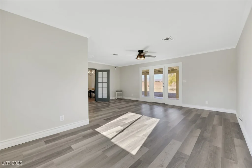 8870 Craig, Las Vegas, NV 89129