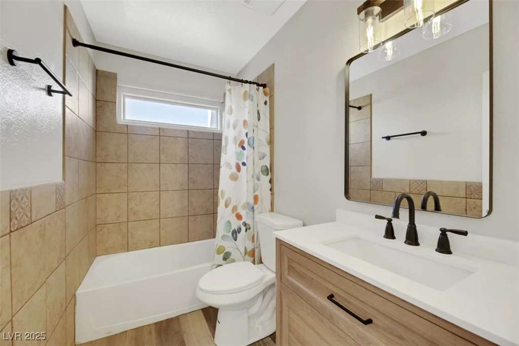 8870 Craig, Las Vegas, NV 89129