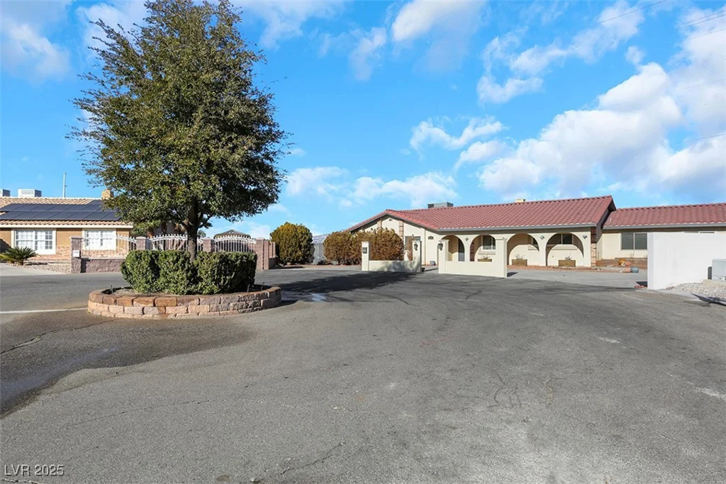 8870 Craig, Las Vegas, NV 89129