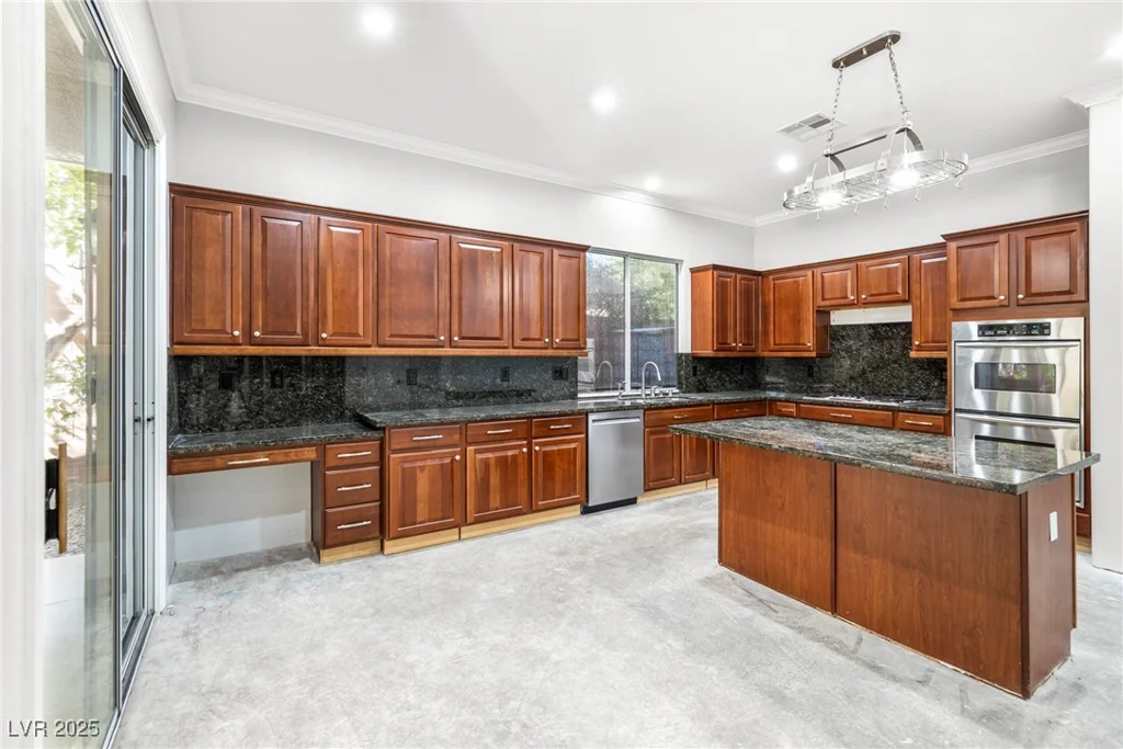 10077 Clifton Forge, Las Vegas, NV 89148
