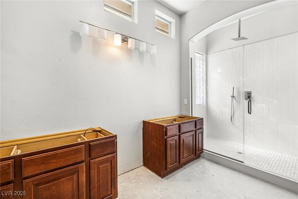 10077 Clifton Forge, Las Vegas, NV 89148