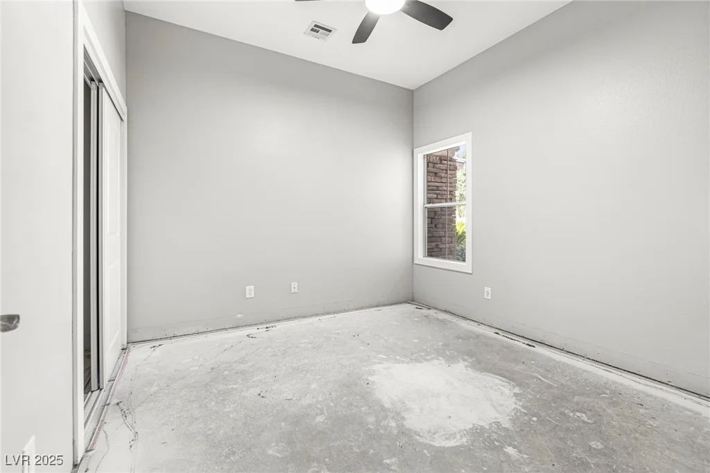10077 Clifton Forge, Las Vegas, NV 89148