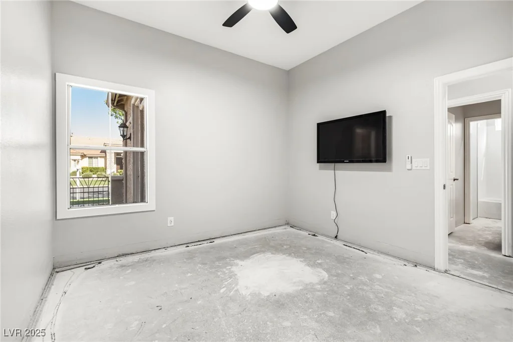 10077 Clifton Forge, Las Vegas, NV 89148