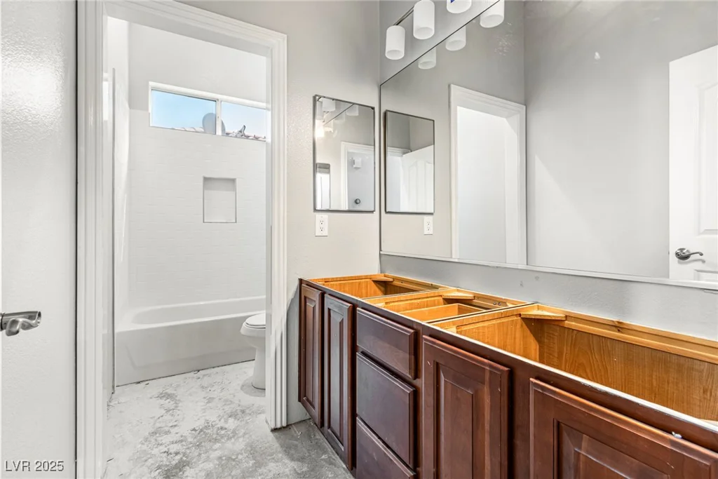10077 Clifton Forge, Las Vegas, NV 89148