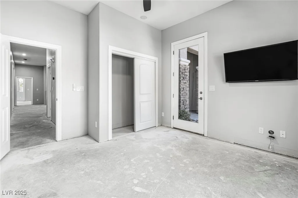 10077 Clifton Forge, Las Vegas, NV 89148