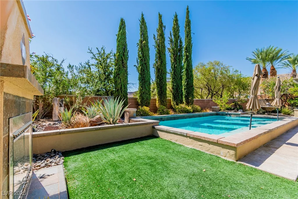10077 Clifton Forge, Las Vegas, NV 89148