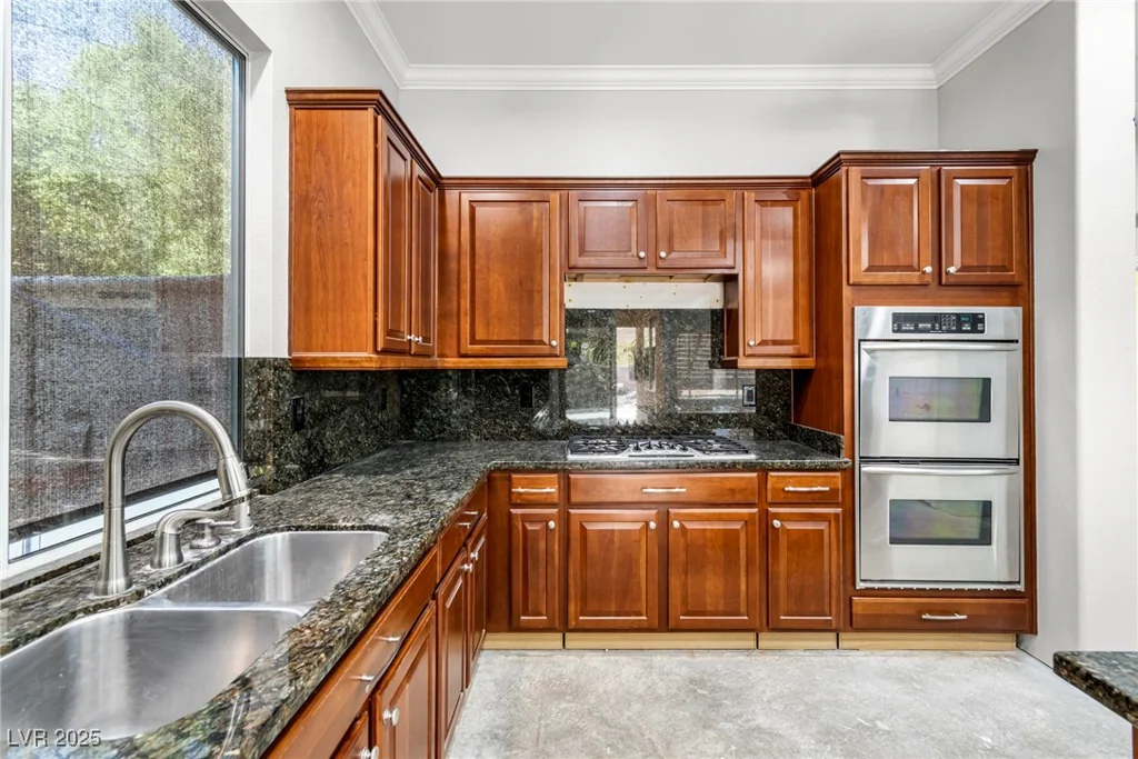 10077 Clifton Forge, Las Vegas, NV 89148