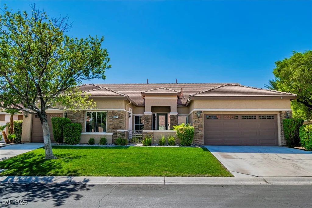 10077 Clifton Forge, Las Vegas, NV 89148