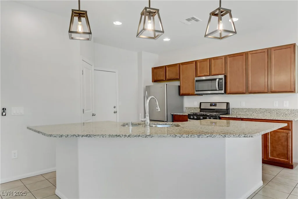 5612 Hill Cliff, North Las Vegas, NV 89031